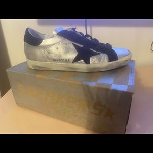 Golden goose shoes! Like brand new!